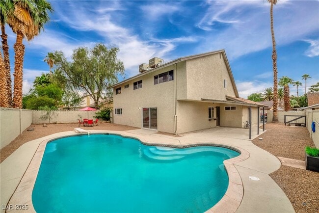Building Photo - 4431 El Campana Way Rental