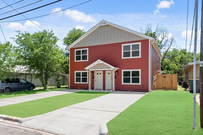 Building Photo - Brand New, Modern, and Ready for You in Temple, TX!