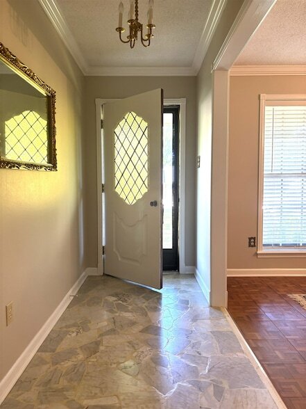 Photo - 335 Alexander Cove