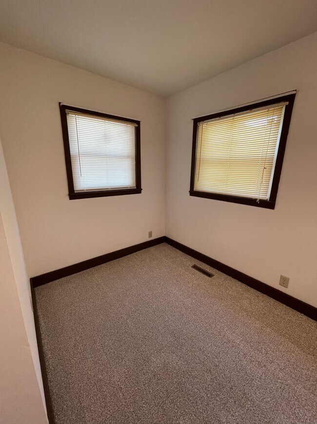 Photo - 242 S Adams St