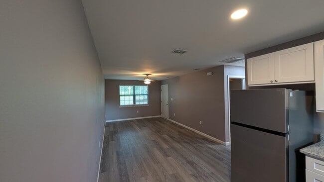 Photo - 1558 Patrick Ave