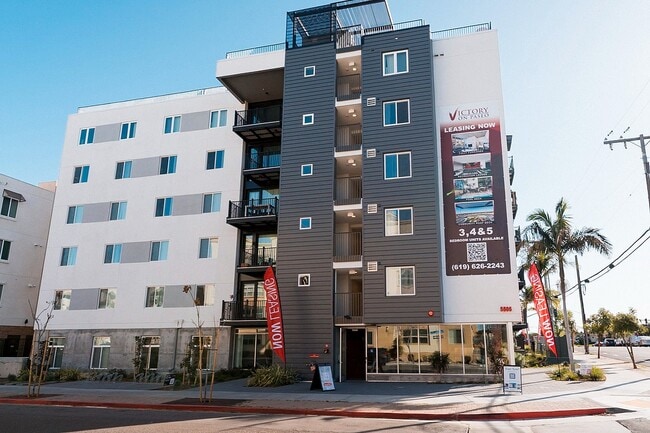 Building Photo - Victory on Paseo