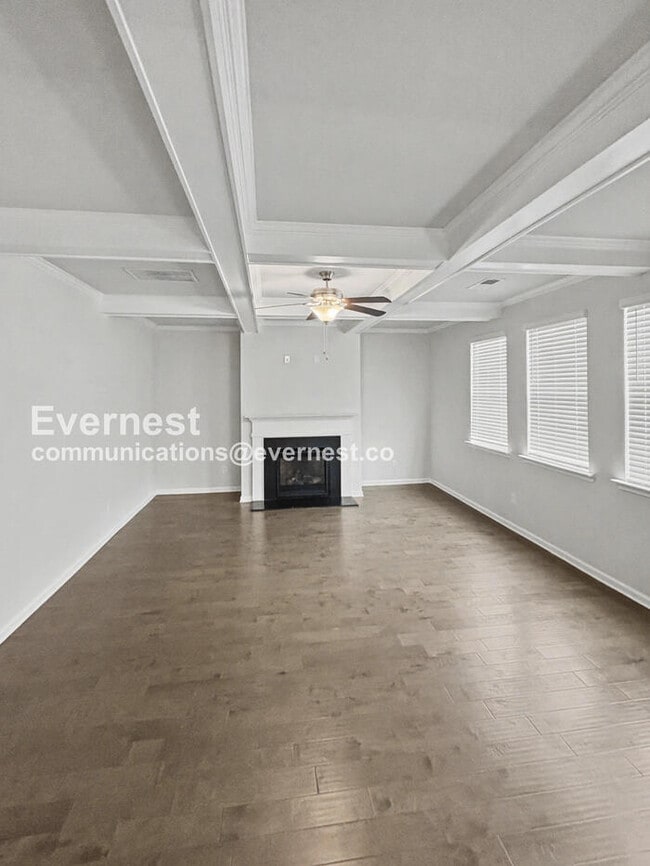 Photo - 320 Paxton LN