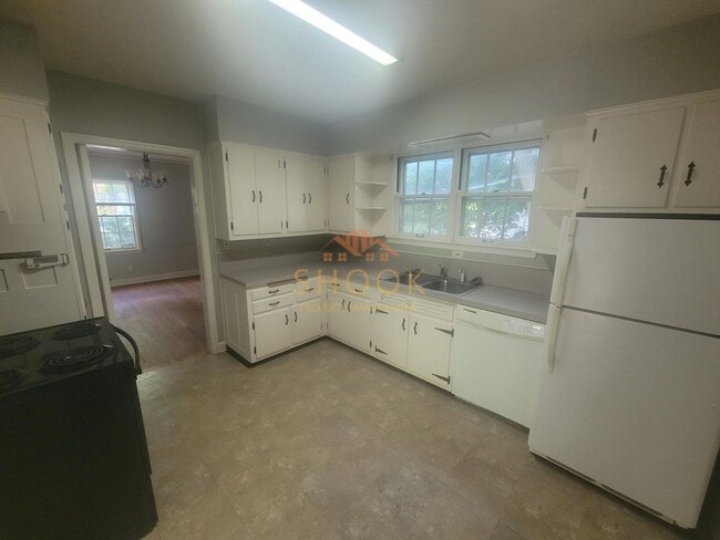 Photo - LARGE CAMPUS HOME AVAILABLE MID AUGUST 2024