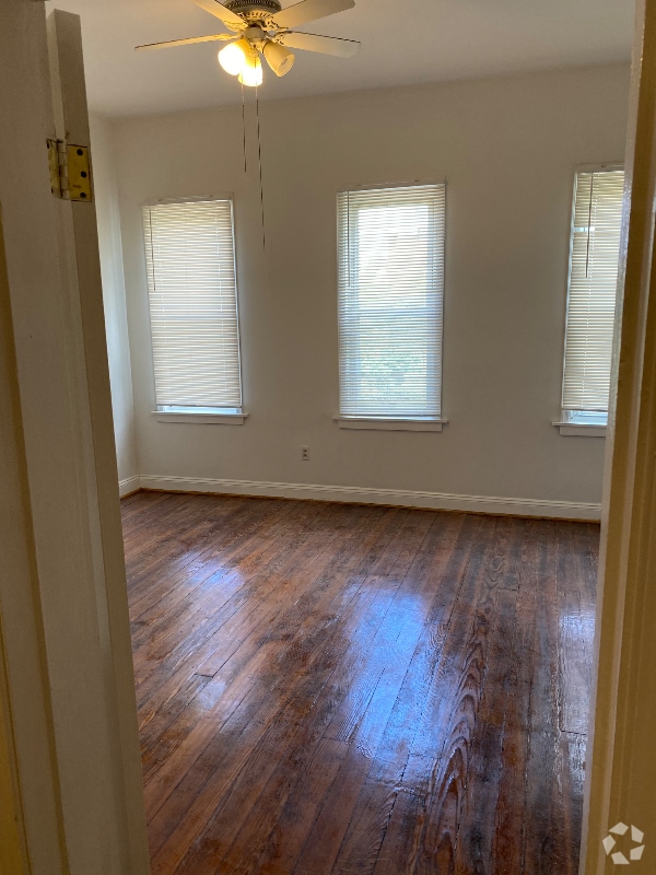 Building Photo - 2036 Druid Hill Ave Unit 3 Rental