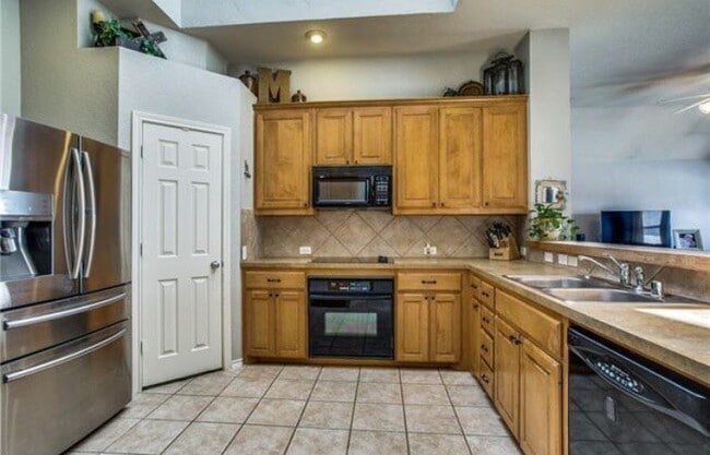 Photo - 5524 Glenview Ln