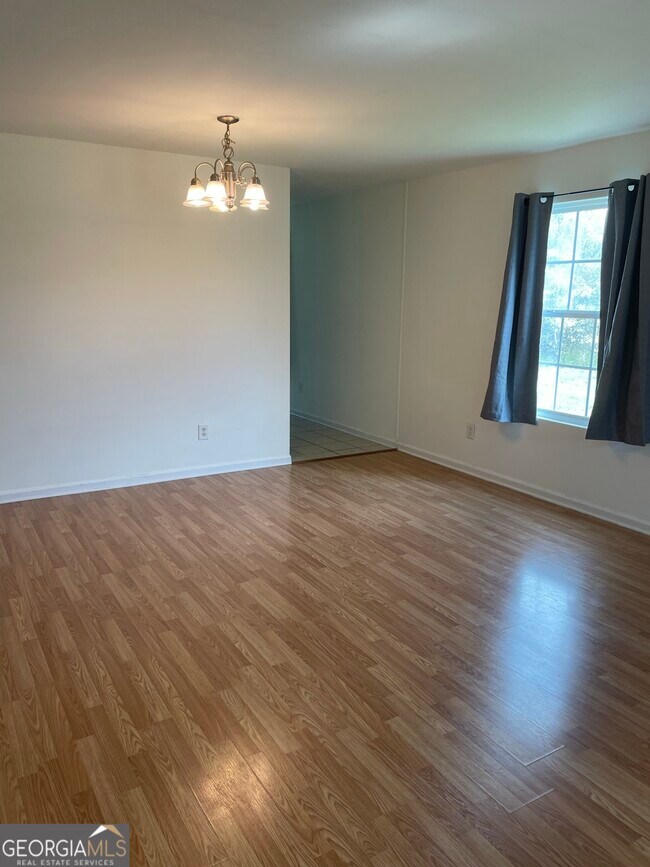 Photo - 155 Rock Crest Terrace