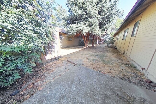 Photo - 2 Bedroom Duplex ~ Albany Unit 1645 23rd Court SE