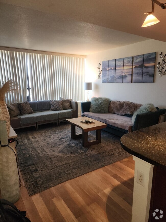 Building Photo - 450 N Arlington Ave Unit 513 Rental