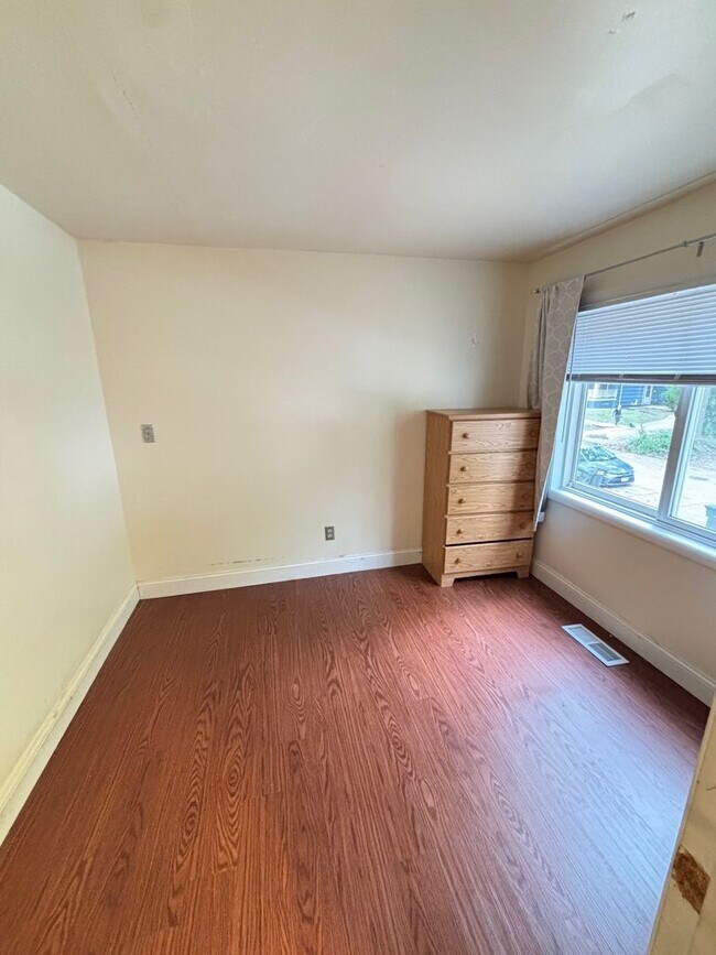 Photo - 801 W Stoughton Street