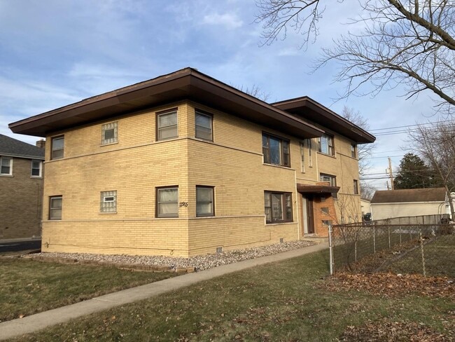 Photo - 17915 Wentworth Ave Casa