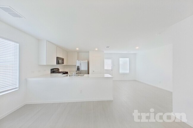 Photo - 1601 Parlier St