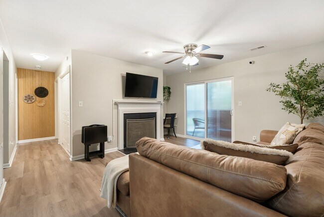 Photo - *PARK FLEX STAYS - FULLY FURNISHED* Welcome to your home base in South Durham!