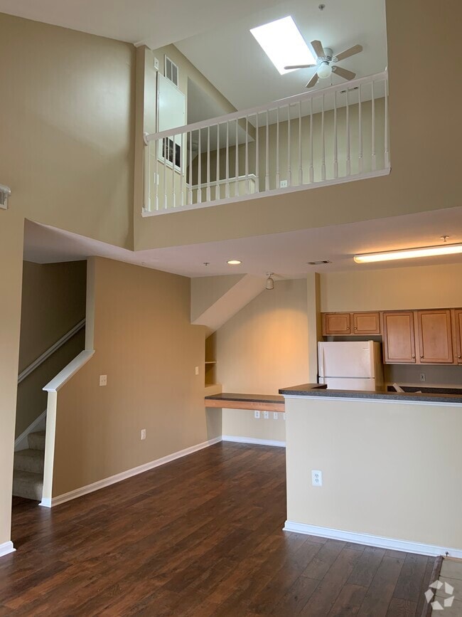 Building Photo - 5132 Brittney Elyse Cir Unit J Rental