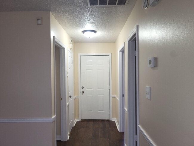 Photo - 2016 Chalet Ln NW