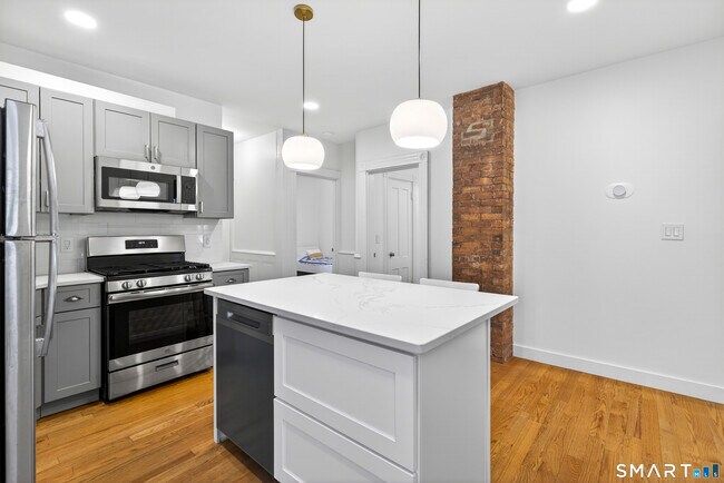 Photo - 52 Edwards St Unit #1