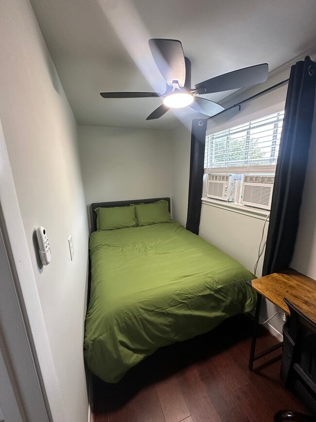 Building Photo - 8626 Nairn St Rental