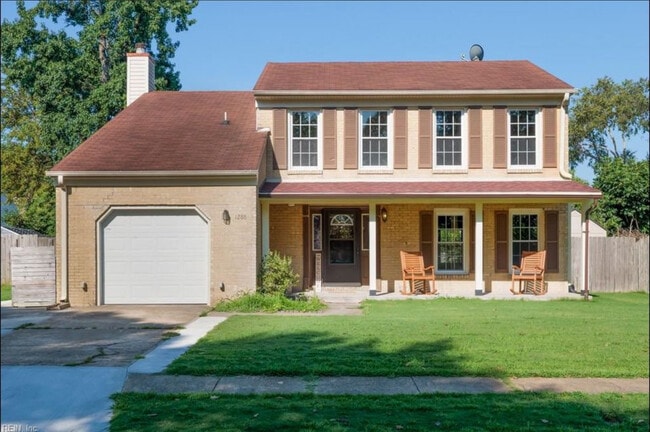 Photo - 1288 Hillock Xing House