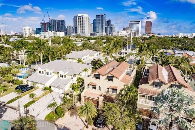 Building Photo - 612 SW 8th Ave Rental