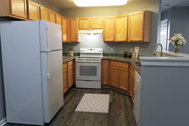 Two Bed, Two Bath, Style 1 - Roachton Flats