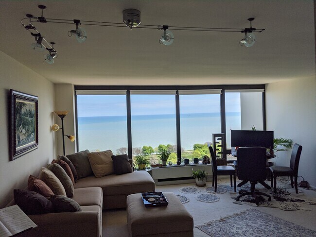 Photo - 5445 N Sheridan Rd Unit 2210