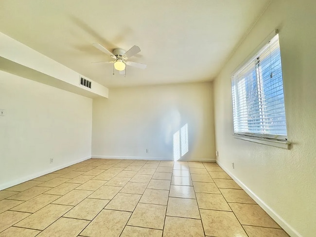 Photo - 501 W Louisiana Ave Unit 107