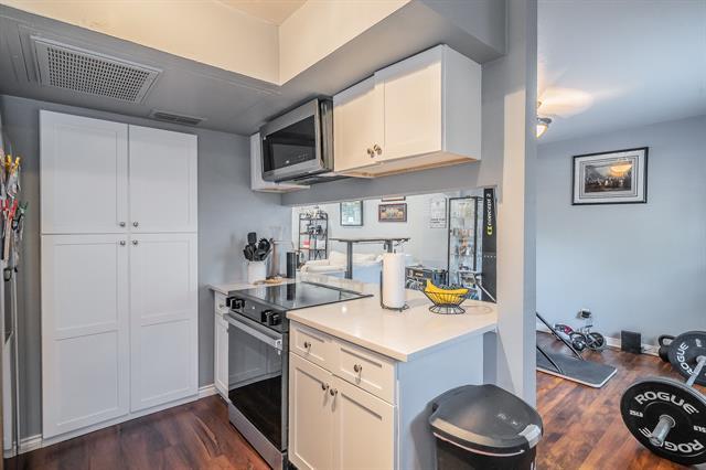 Photo - 6341 Bordeaux Ave