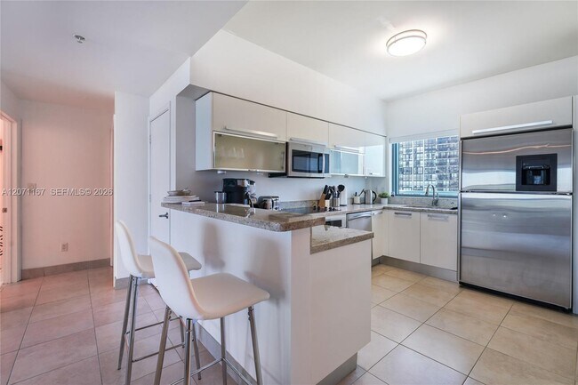 Photo - 601 NE 36th St Unit 1106