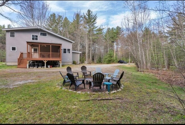 Photo - 813 Norway Rd