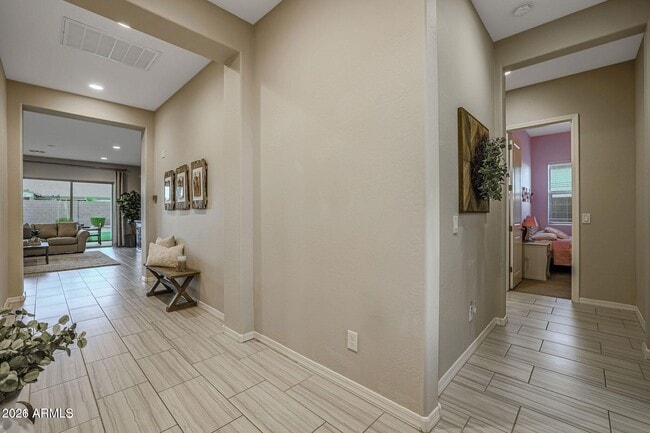 Photo - 18626 W Elm St