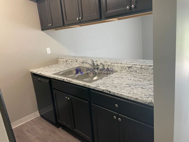 Photo - 2838 S Osage Ave Unit 201