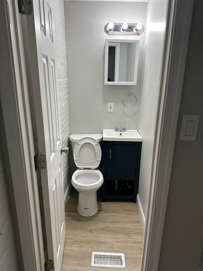 1st floor powder room - 6020 Kershaw St