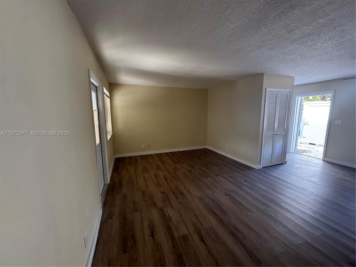 Photo - 707 S 19th Ave Unit 2