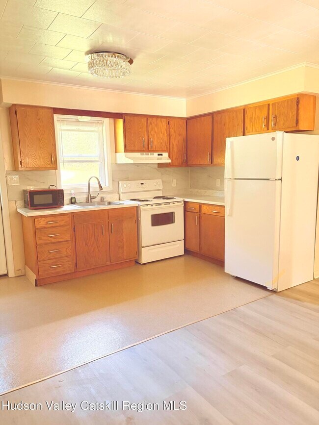 Photo - 154 N Washington St