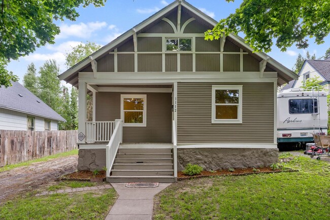 Charming 4 Bed, 2 Bath Home in Spokane! - Charming 4 Bed, 2 Bath Home in Spokane!