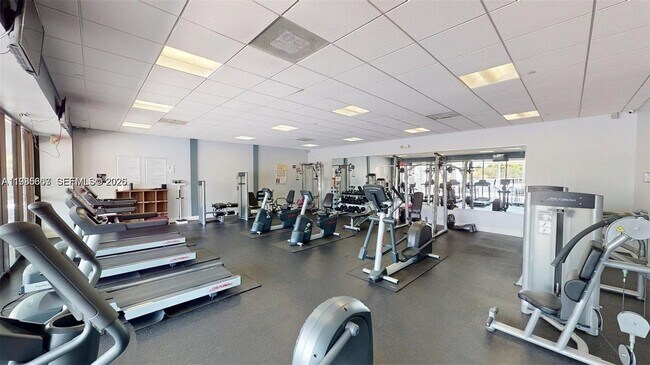 Photo - 3625 N Country Club Dr Unidad 508