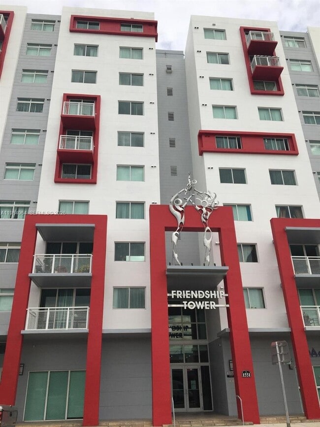 Building Photo - 1551 NW 36th St Unit 409