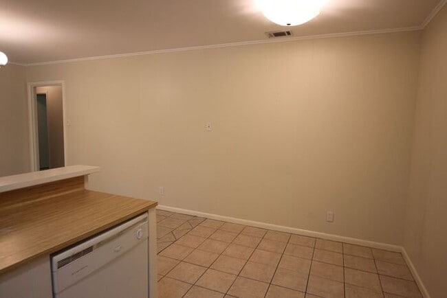 Photo - Tour Today! 3 Bedroom, 1 Bathroom home in Tyler!