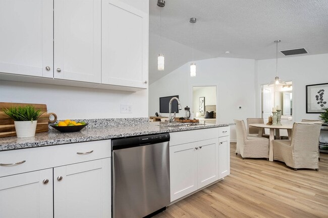 Interior Photo - Grand Villas of Clayton Rental