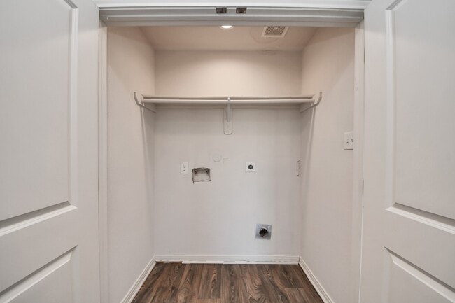 Photo - 164 Goldenrod