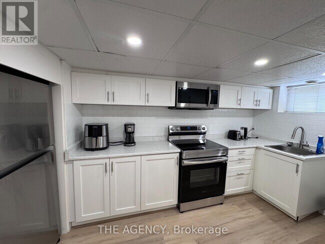 Photo - 26 Beaverbrook Ave
