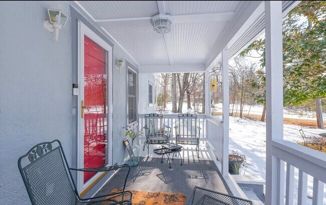 Photo - Charming 2 Bedroom Cottage in Free Union