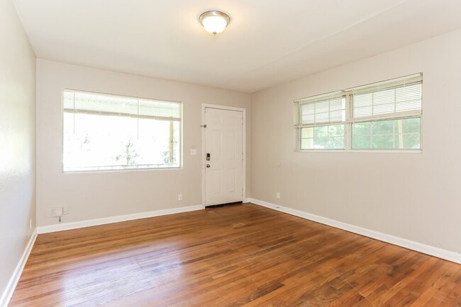 Photo - 7244 Rhode Island Dr E
