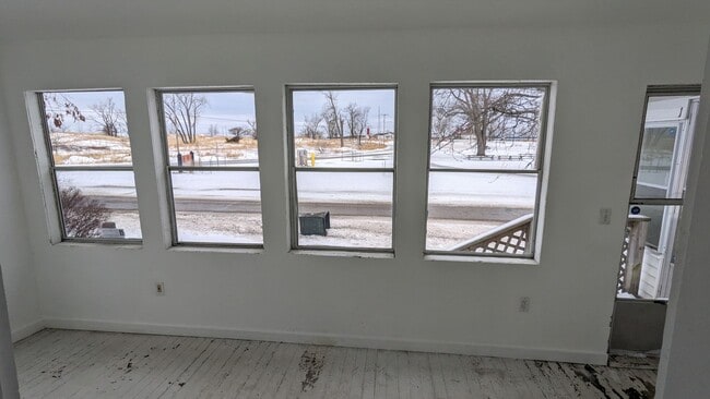 Photo - 1464 Beach St Unit #2 (S)