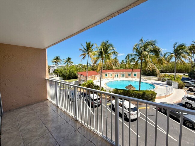 Photo - 3930 S Roosevelt Blvd Unit N204