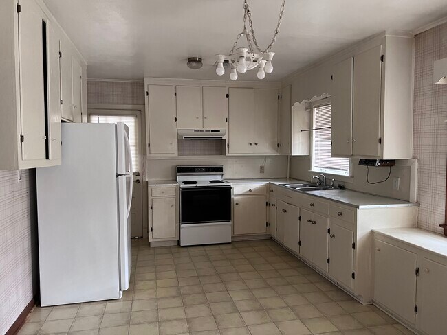 Photo - 3504 33rd St