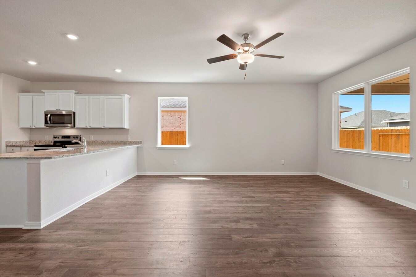 Photo - 7619 Thrips Ln