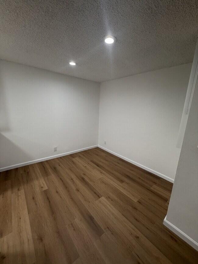 Balboa Palms Apartments