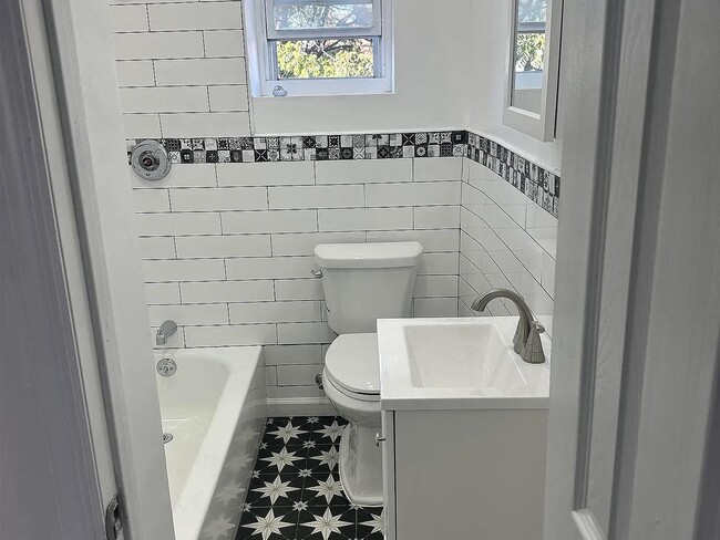 Photo - 340 2nd St Unidad 4