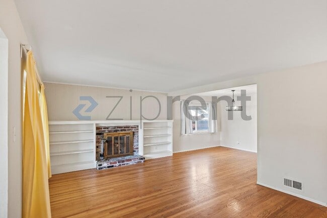 Photo - 1170 Glenview Dr